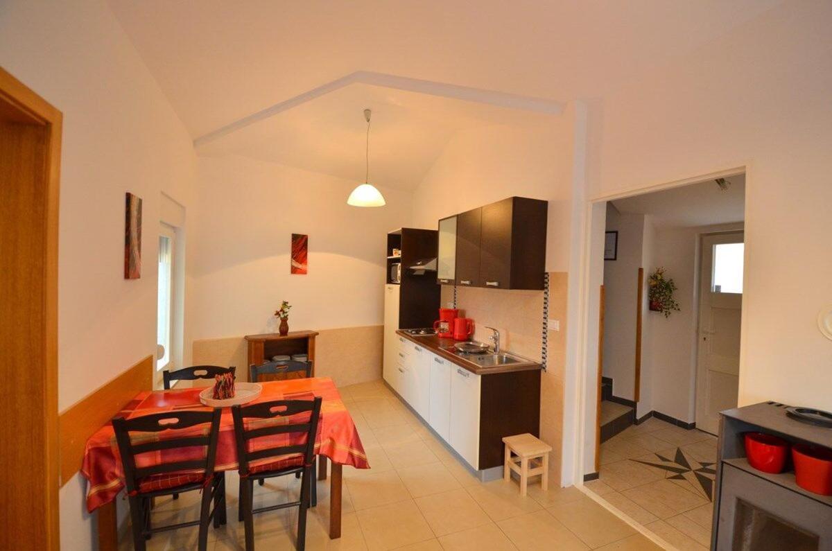 Apartments Universe Pula Dış mekan fotoğraf